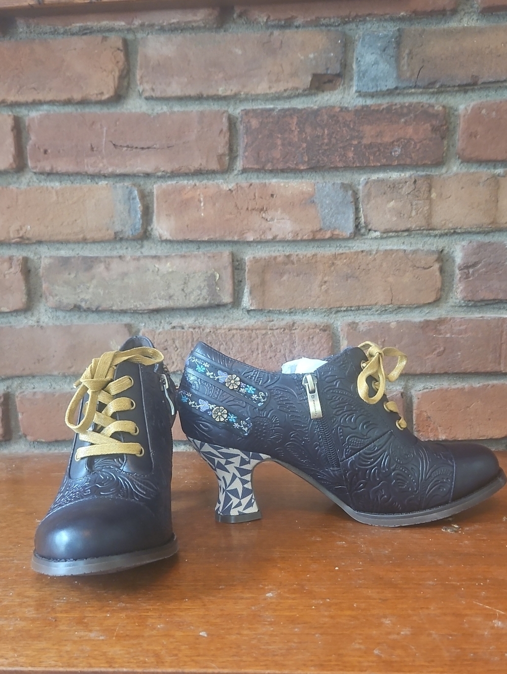 Women’s Black Embossed Leather Lace-Up Heels with Mustard Laces - Picture 5 of 6